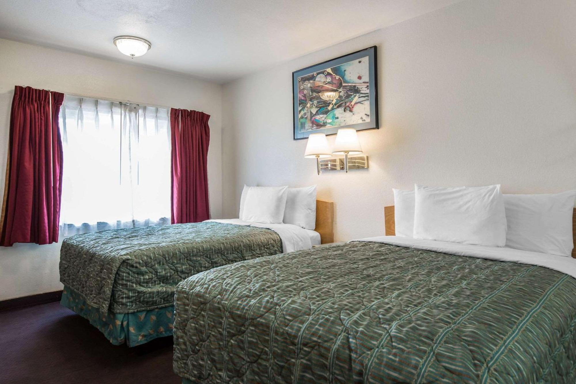 Rodeway Inn Бомонт Экстерьер фото